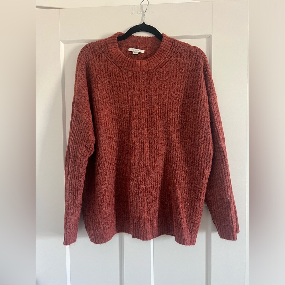 American Eagle pullover sweater